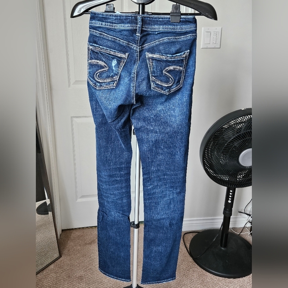 Silver Avery straight leg jeans size 25x34 - Picture 3 of 3